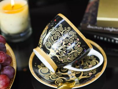 Голяма  чаша с чинийка "Дървото на живота" на Густав Климт 